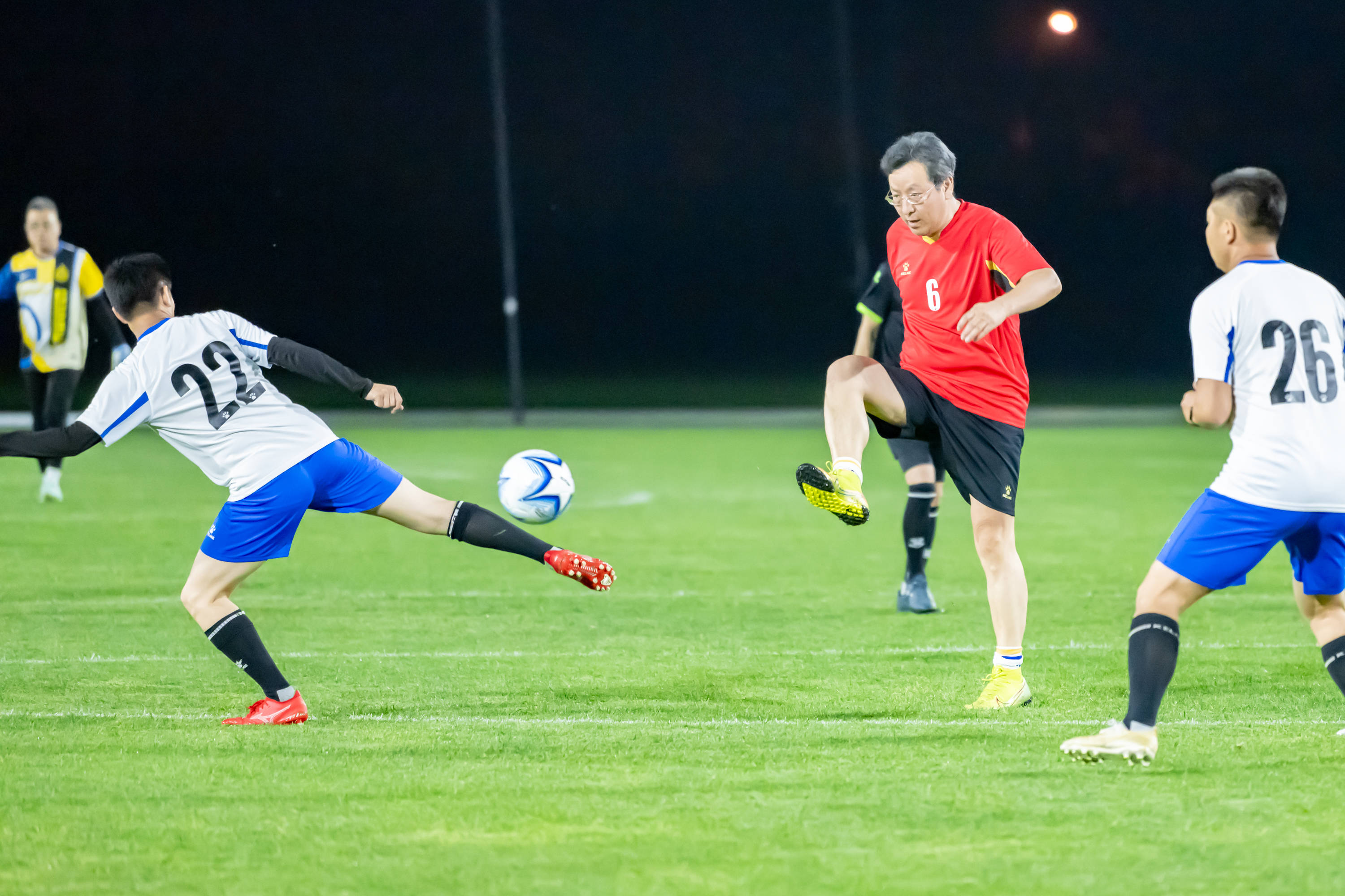 通向胜利的 通向胜利的