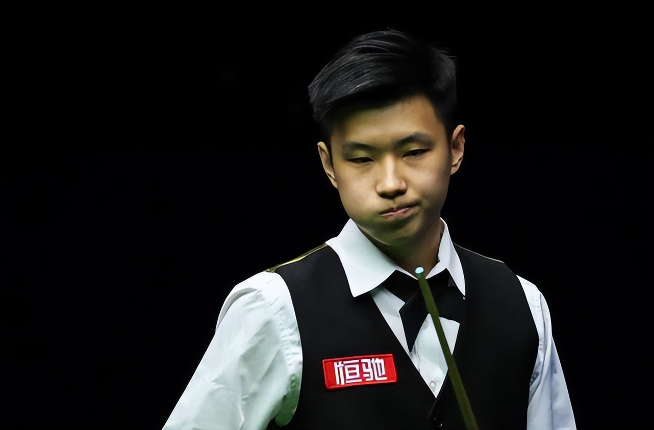 他对年轻门 他对年轻门