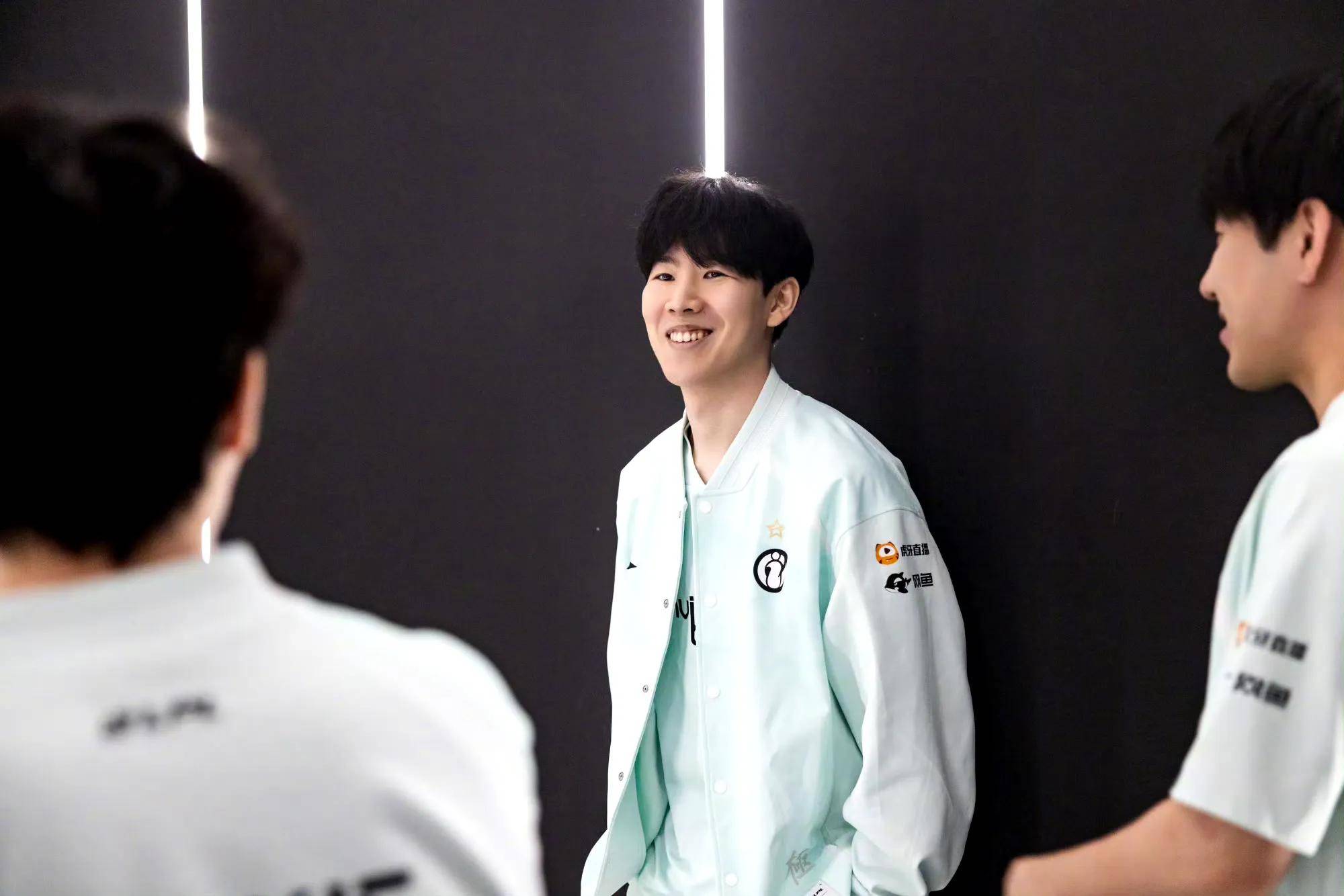 起踢美丽足 起踢美丽足