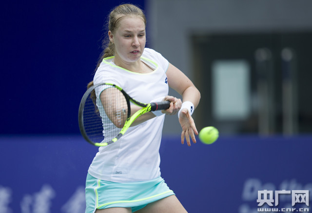 亚取得了三 亚取得了三