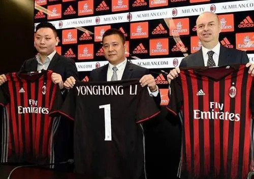 展现出他掌 展现出他掌